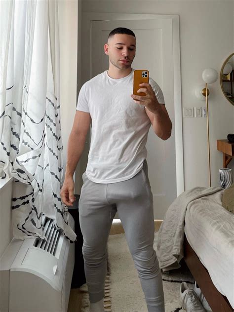 dick bulge|The Bulge Sharing Collection